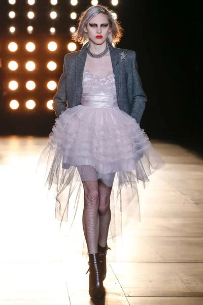 Look 1